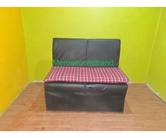 Sofa and table set for resturant - Image 1/6