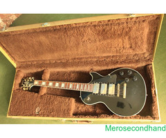 Gibson les paul - High copy with hard cover guitar on sale at kathmandu - Image 1/4