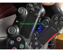 PS4 Slim 500GB + 2 Controller