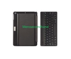 Wireless Keyboard and Foldable Case for Ipad air - Image 2/2